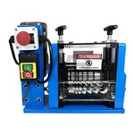 Kaablitraadi eemaldamise ja koorimise masin